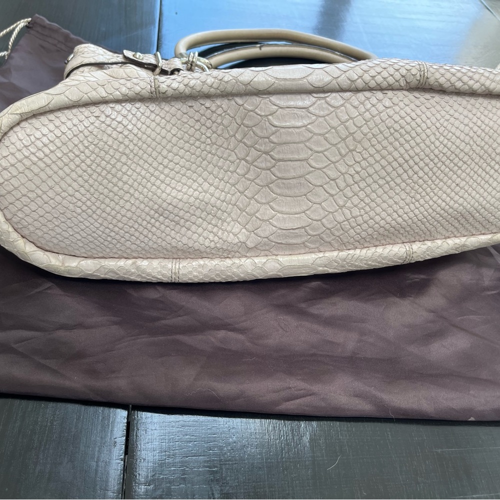 ✨Rare Find✨ Vintage Authentic Limited Edition Coach Embossed Python Lilac Bag - Picture 6 of 11